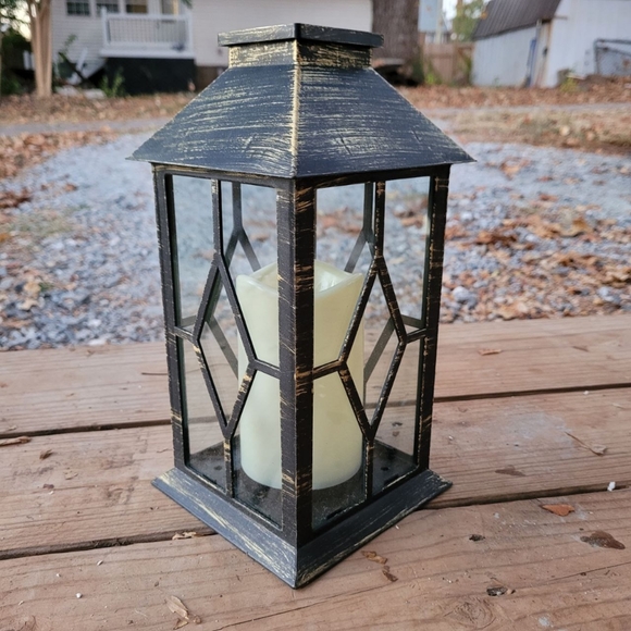 Black Lantern with LED Candle , BatteryOperated, Realistic - Picture 4 of 5